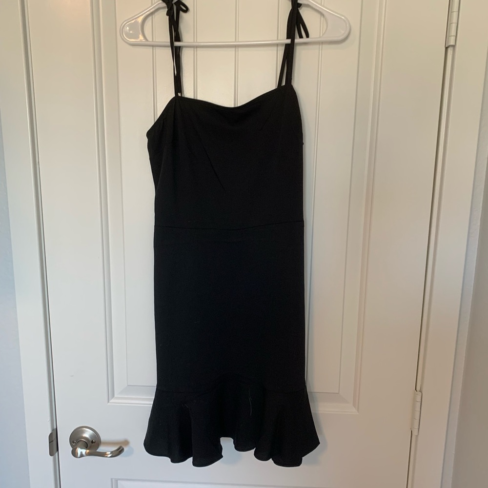 NWT. Express black cocktail dress. Size XS.